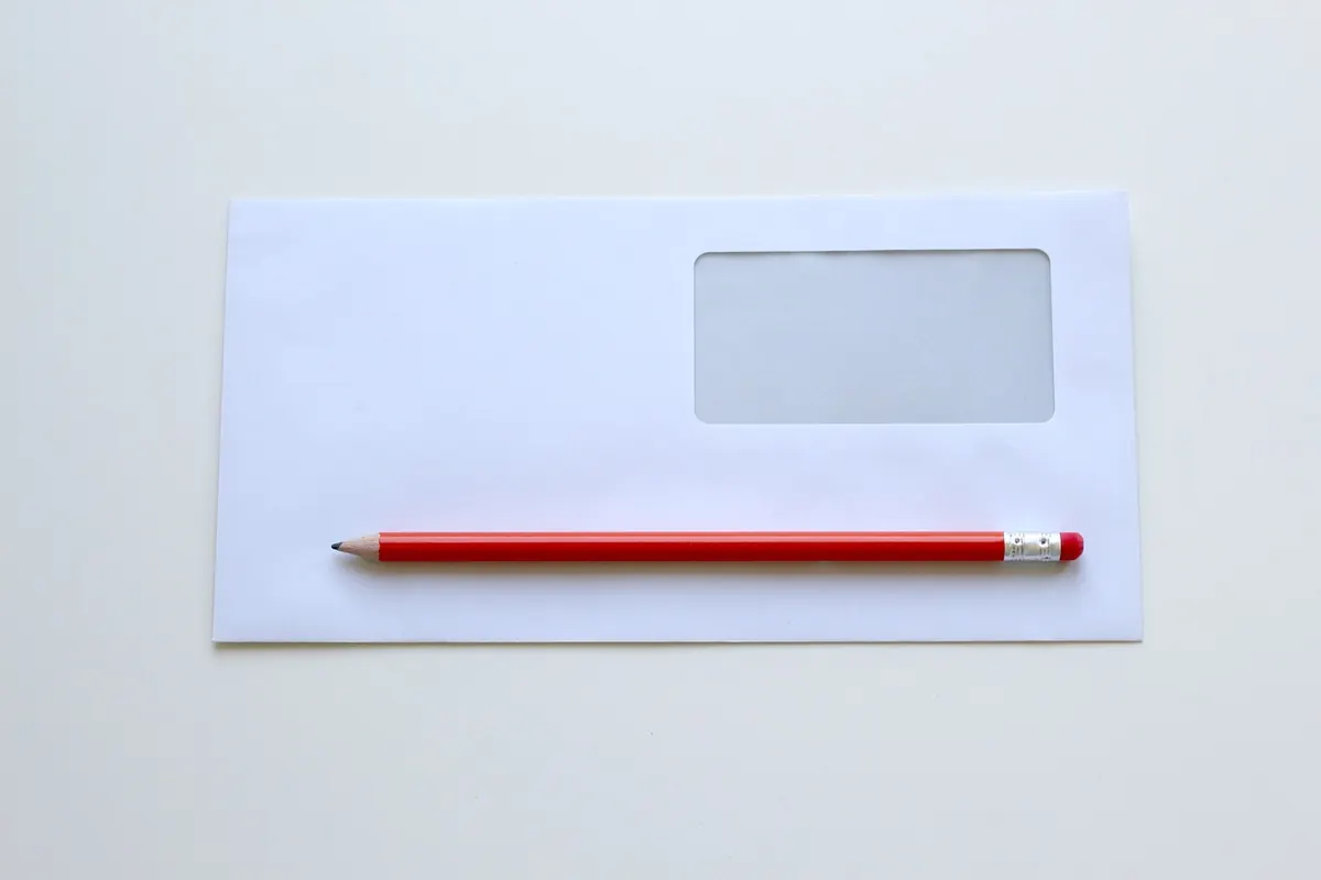 The Before-You-Mail Checklist: 12 Details That Decide Whether Your Letter Arrives